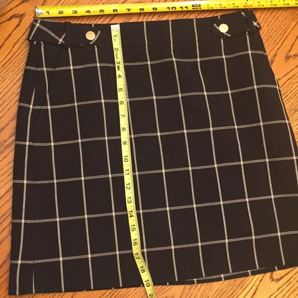Loft black/white NWT skirt size 10